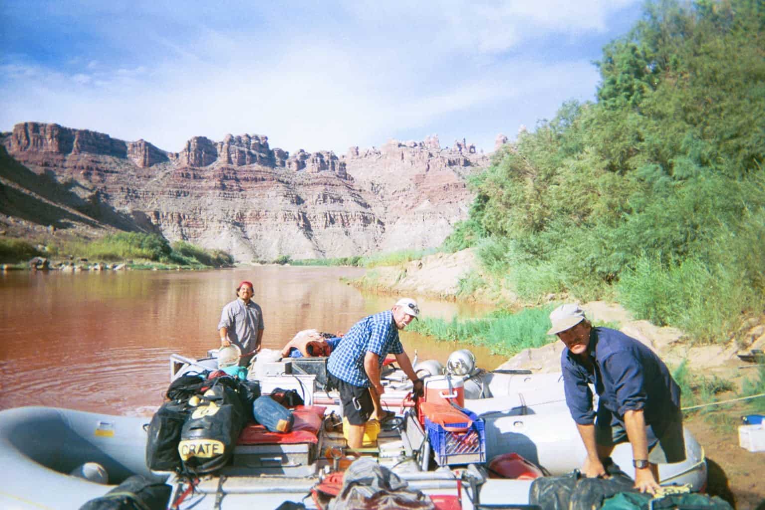 Read more about the article Spring in Canyonlands Rafting, Hiking, and Geology with Wayne Ranney a GREAT SUCCESS!!